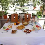 게스트하우스 Jatroi 베라트