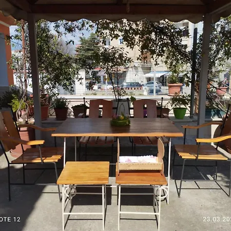 Jatroi Guest house *