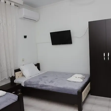 Jatroi בית הארחה 3*